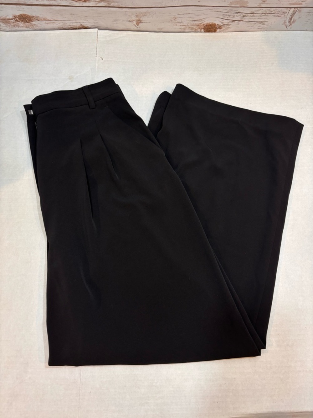 H&M Black Pleated Wide-Leg Dress Pants